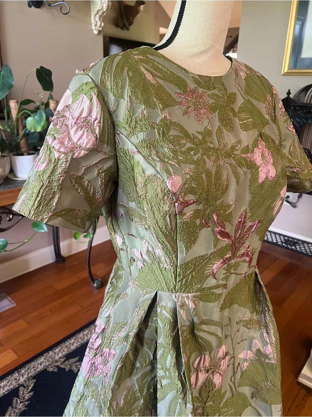 Clover Green Floral Satin Maxi Dress - Picture 5 of 15